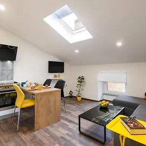 Hana - Attic In City Center Appartamento