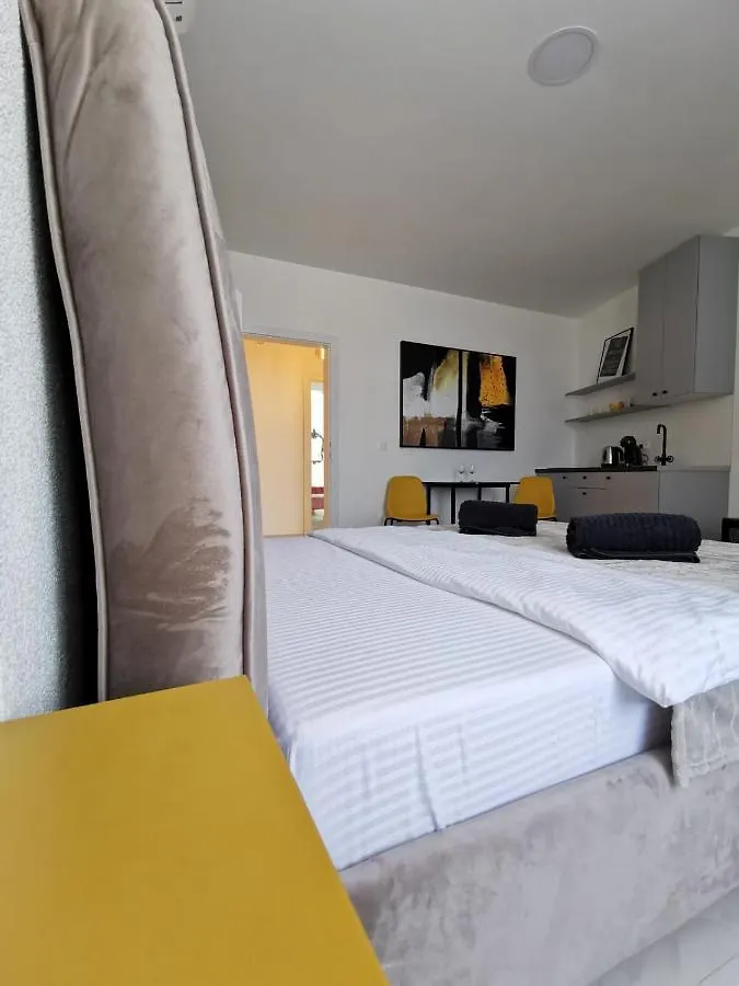 Litore Pula Apartamento